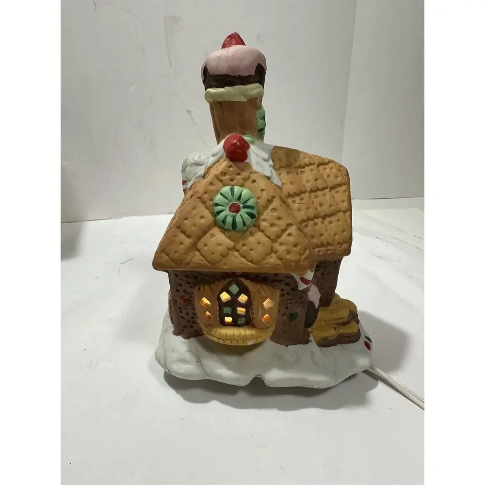 Candyland Village‎ Porcelain Christmas Lighted House Cord included Bakery RARE